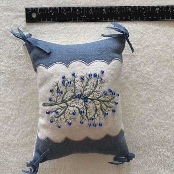 Vintage Set of 3 wool Costal Pillows felted Blue & Cream beaded embroidered - Picture 9 of 10